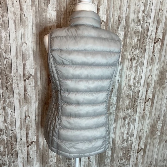 32* Degrees Heat Weatherproof 90% Down Vest size medium EUC - Picture 3 of 11